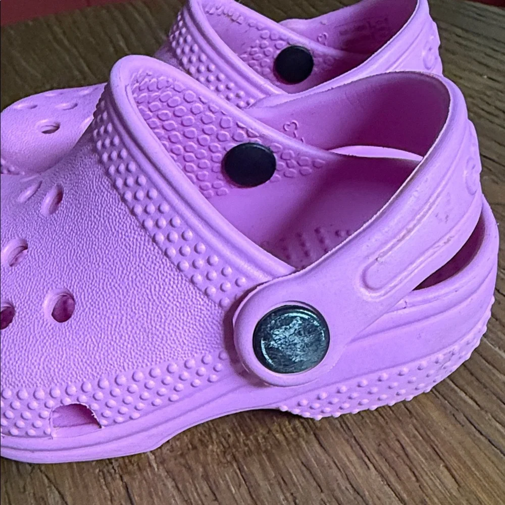 CROCS Kids Bright Pink Sandals